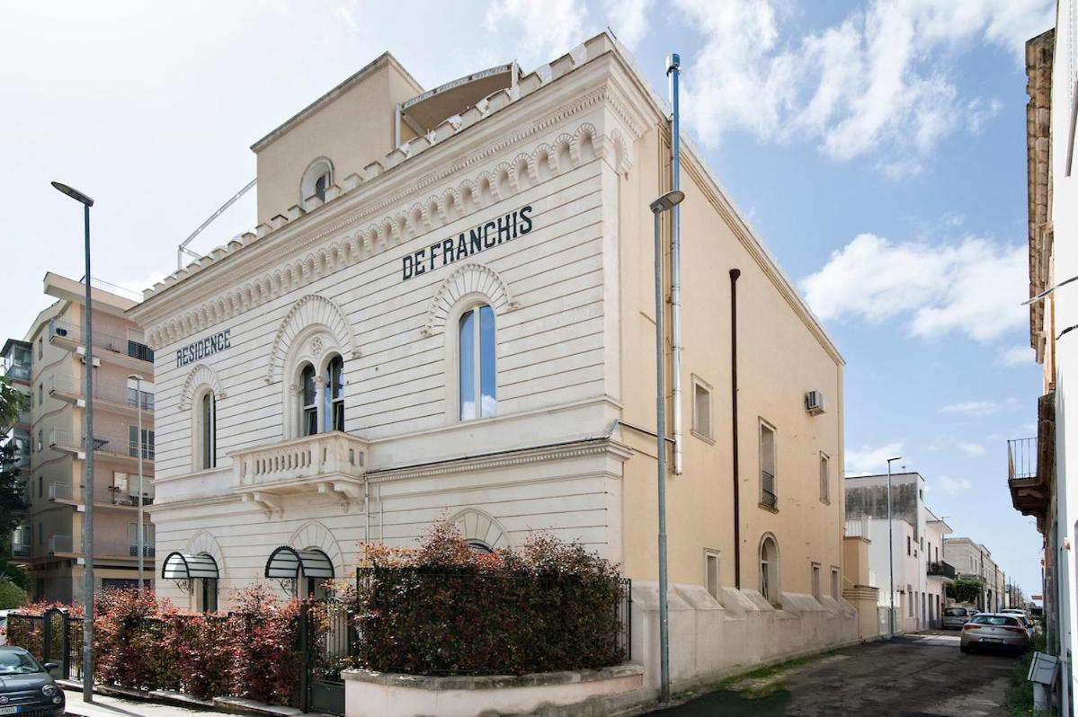 Residence De Franchis - Smart Apartments Λέτσε Εξωτερικό φωτογραφία